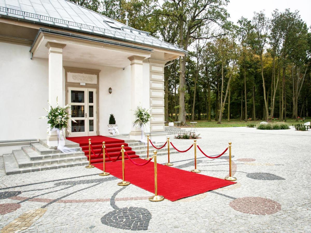 Palac Dabrowka Rawicz